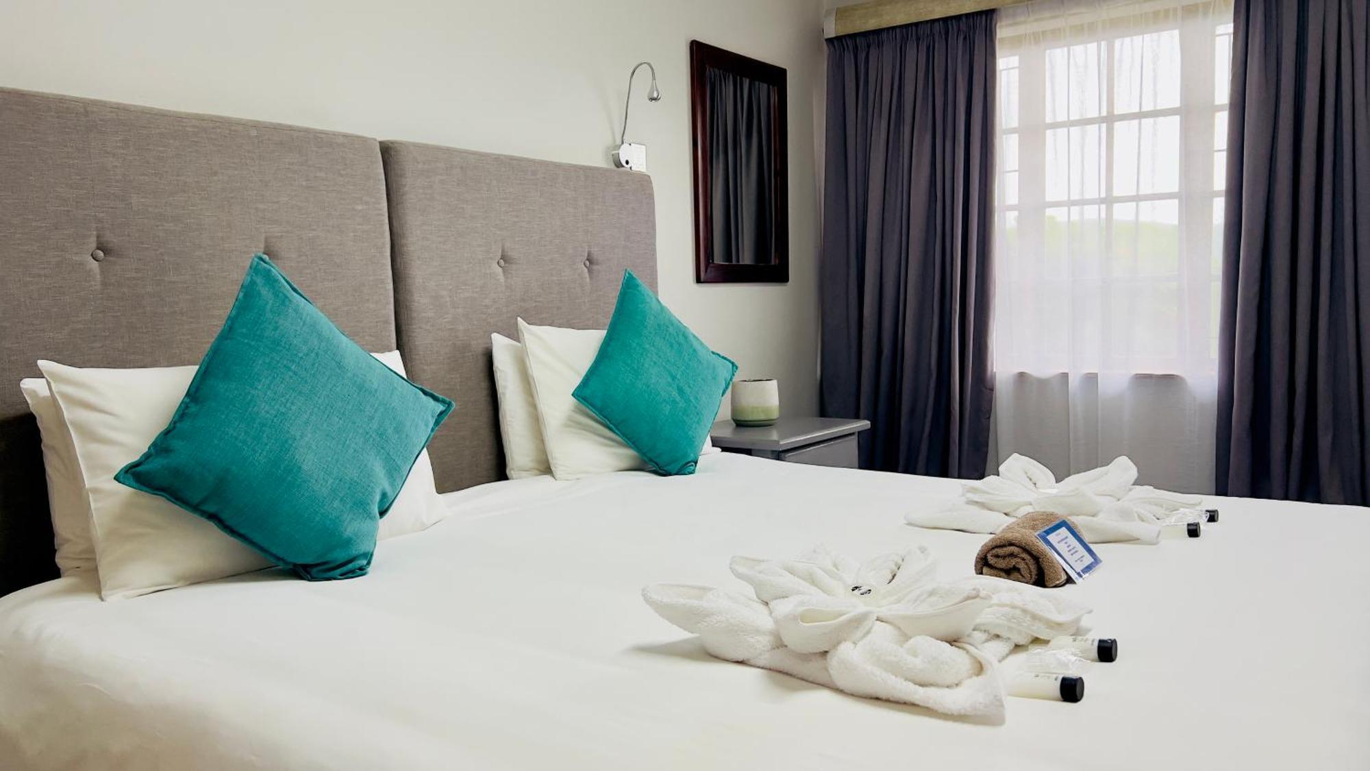 On The Estuary Hotel Knysna Exterior foto
